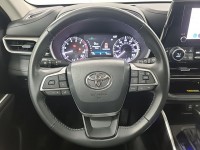 Used 2023 Toyota Highlander XLE