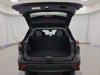 Used 2023 Toyota Highlander XLE
