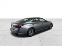 Used 2023 Nissan Altima 2.5 SV