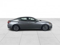 Used 2023 Nissan Altima 2.5 SV