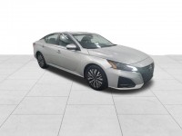 Used 2023 Nissan Altima 2.5 SV