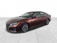 Used 2023 Nissan Altima 2.5 SV
