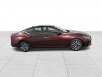 Used 2023 Nissan Altima 2.5 SV