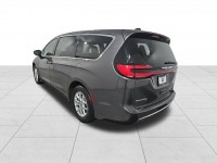 Used 2023 Chrysler Pacifica Touring L