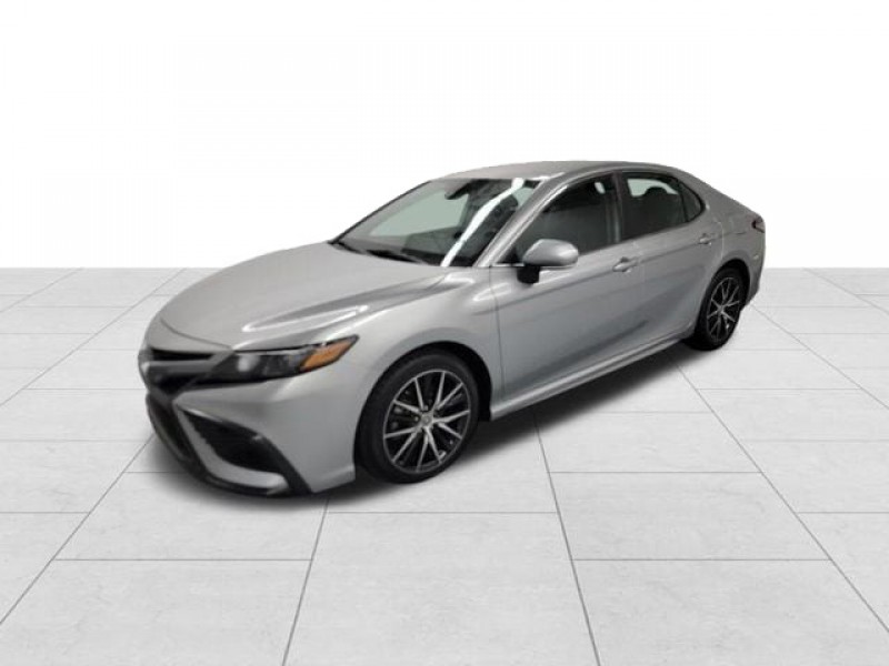 Used 2023 Toyota Camry SE