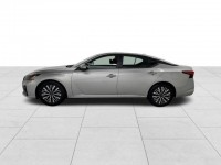 Used 2023 Nissan Altima 2.5 SV