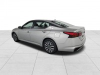 Used 2023 Nissan Altima 2.5 SV
