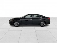Used 2023 Nissan Altima 2.5 SV