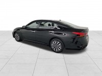 Used 2023 Nissan Altima 2.5 SV