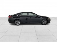 Used 2023 Nissan Altima 2.5 SV
