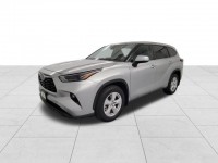 Used 2023 Toyota Highlander LE