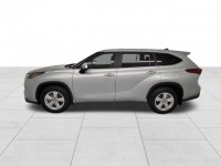 Used 2023 Toyota Highlander LE