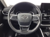 Used 2023 Toyota Highlander LE