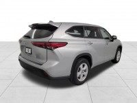 Used 2023 Toyota Highlander LE