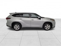 Used 2023 Toyota Highlander LE
