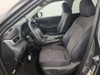 Used 2023 Toyota Highlander LE