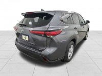 Used 2023 Toyota Highlander LE
