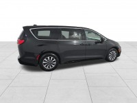 Used 2023 Chrysler Pacifica Plug-In Hybrid Touring L