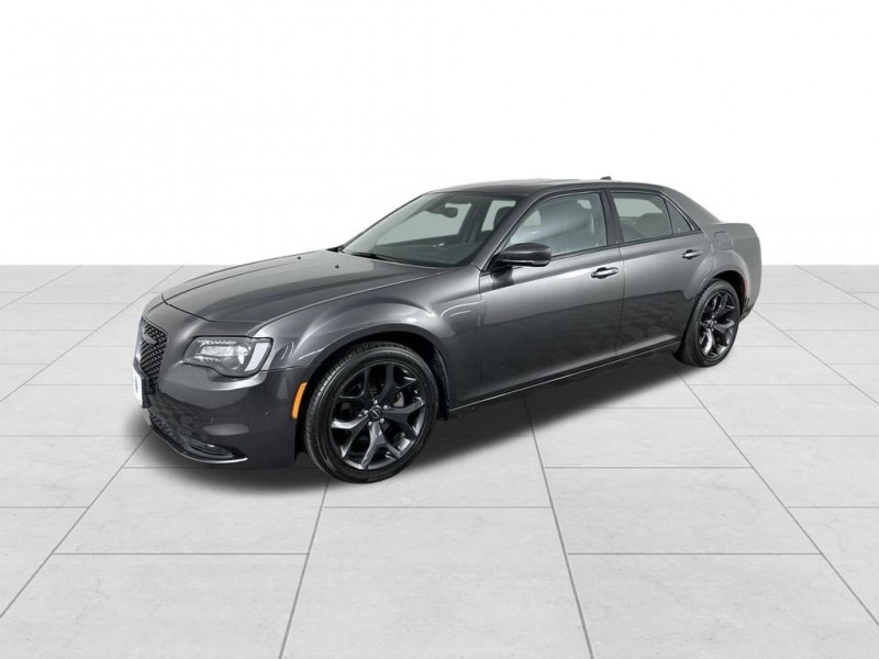 Used 2023 Chrysler 300 S