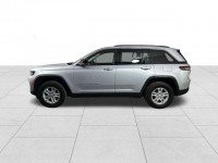 Used 2023 Jeep Grand Cherokee Laredo