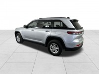 Used 2023 Jeep Grand Cherokee Laredo