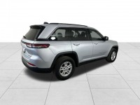 Used 2023 Jeep Grand Cherokee Laredo