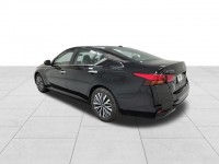 Used 2023 Nissan Altima 2.5 SV