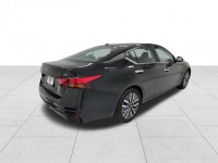 Used 2023 Nissan Altima 2.5 SV