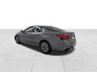 Used 2023 Nissan Altima 2.5 SV
