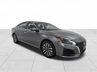 Used 2023 Nissan Altima 2.5 SV
