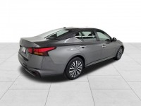 Used 2023 Nissan Altima 2.5 SV
