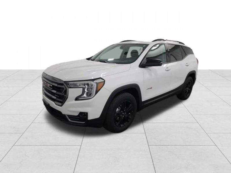 Used 2023 GMC Terrain AT4