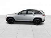 Used 2023 Jeep Grand Cherokee Laredo