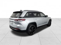 Used 2023 Jeep Grand Cherokee Laredo