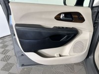 Used 2023 Chrysler Pacifica Limited