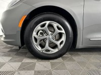 Used 2023 Chrysler Pacifica Limited