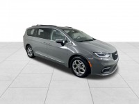 Used 2023 Chrysler Pacifica Limited