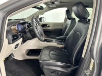 Used 2023 Chrysler Pacifica Limited