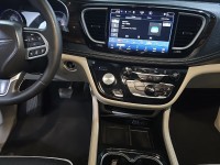 Used 2023 Chrysler Pacifica Limited