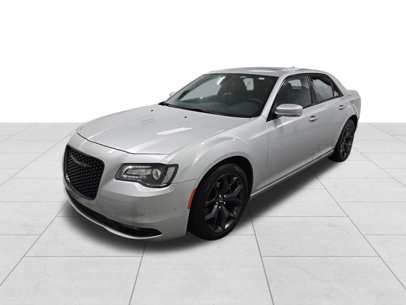 Used 2023 Chrysler 300 S