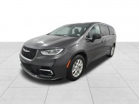Used 2023 Chrysler Pacifica Touring L