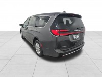 Used 2023 Chrysler Pacifica Touring L