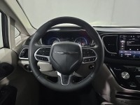 Used 2023 Chrysler Pacifica Touring L