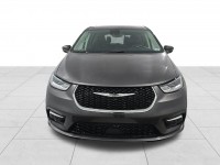 Used 2023 Chrysler Pacifica Touring L