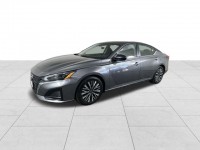 Used 2024 Nissan Altima 2.5 SV