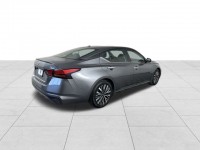 Used 2024 Nissan Altima 2.5 SV
