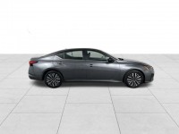 Used 2024 Nissan Altima 2.5 SV