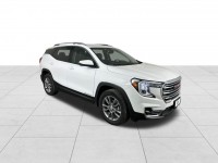Used 2024 GMC Terrain SLT