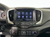 Used 2024 GMC Terrain SLT