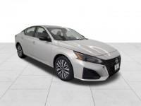 Used 2024 Nissan Altima 2.5 SV
